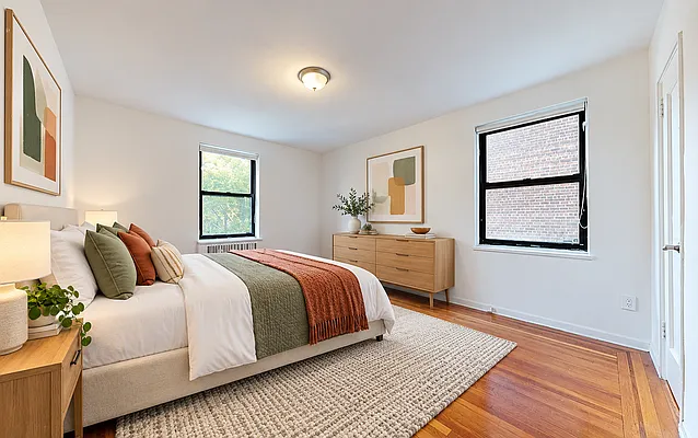 Bedroom, photo 1