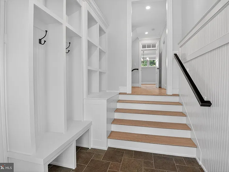 5718 Huntington Pkwy — Photo 41