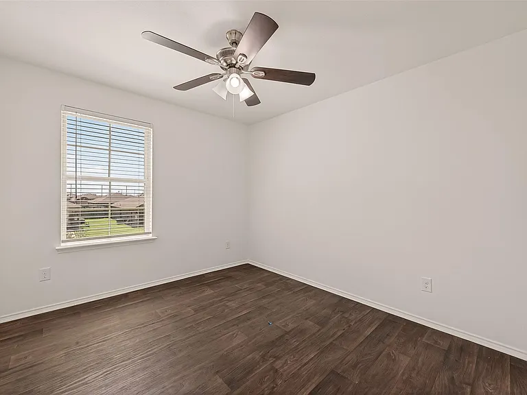 1706 Cooper Bluff Ct — Photo 22