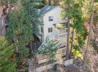 24081 Altdorf Dr, Crestline, CA 92325