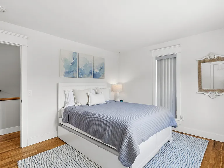7 Eileen Cir — Photo 9