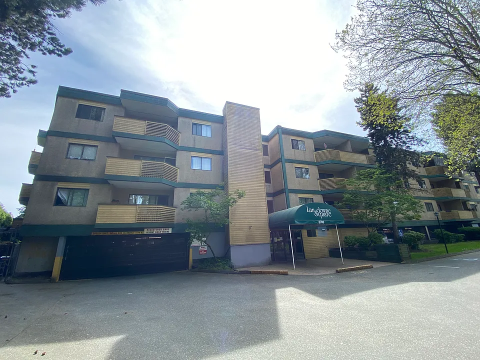 8700 Ackroyd Rd #203