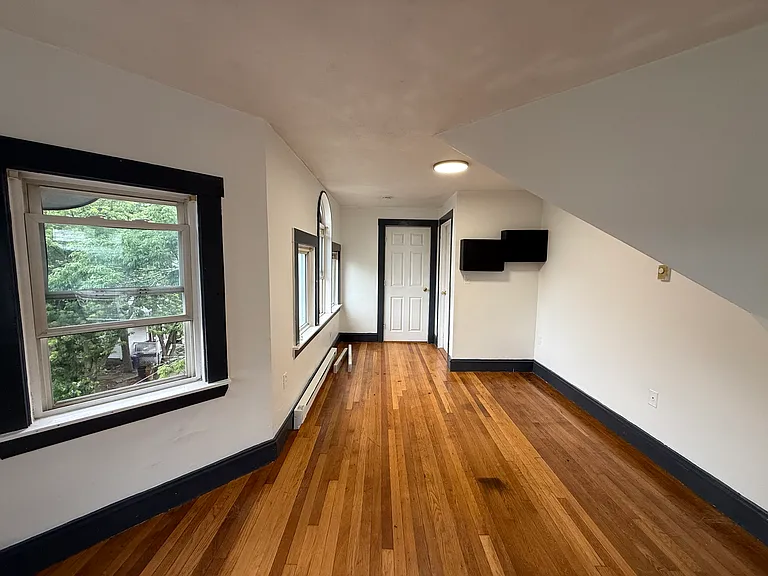 107 Bloomfield St #3 — Photo 5
