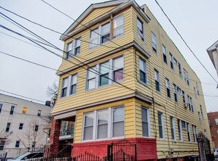 307 W Runyon St, Newark, NJ 07108