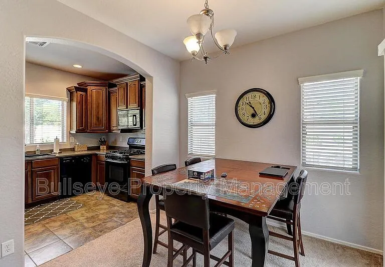 15042 N 142nd Ln — Photo 9