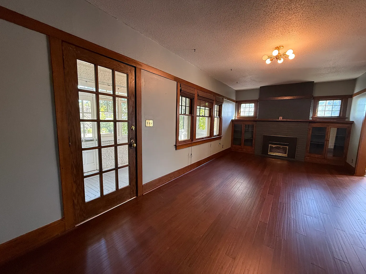 1 bed, 816 sqft, $1,400 — Photo 3