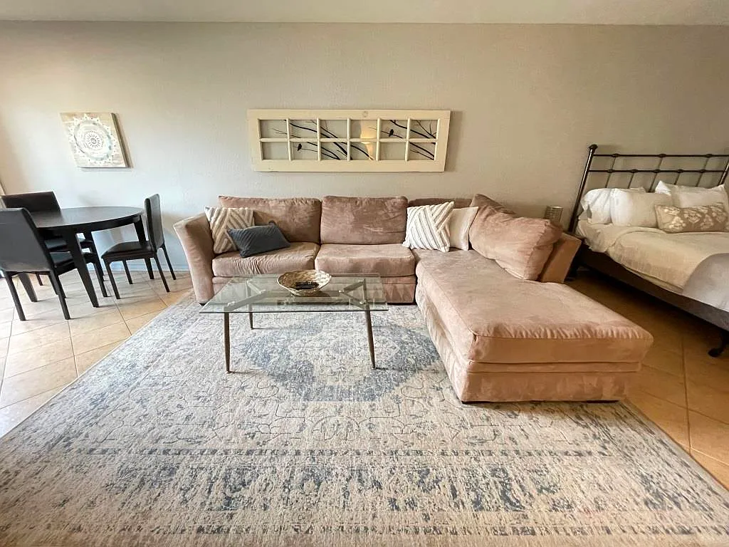 Studio, $1,895 — Photo 3