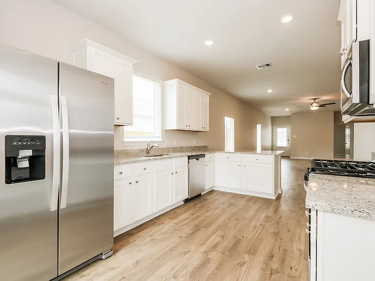15667 Plum Brook Dr — Photo 8