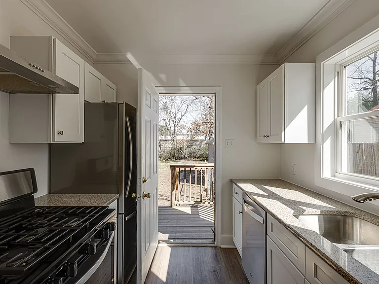 5211 Sunbeam Ave — Photo 15