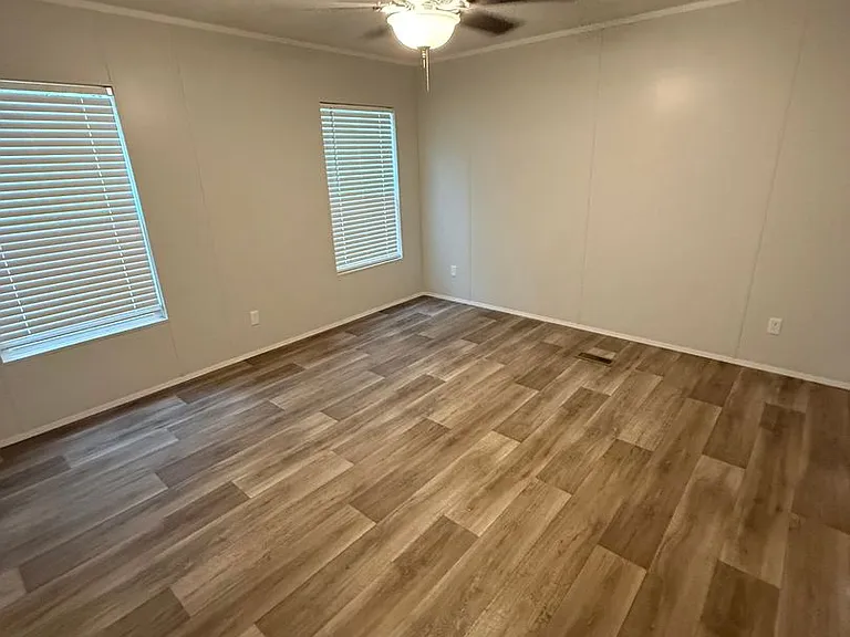 3209 S Highway 16 — Photo 6