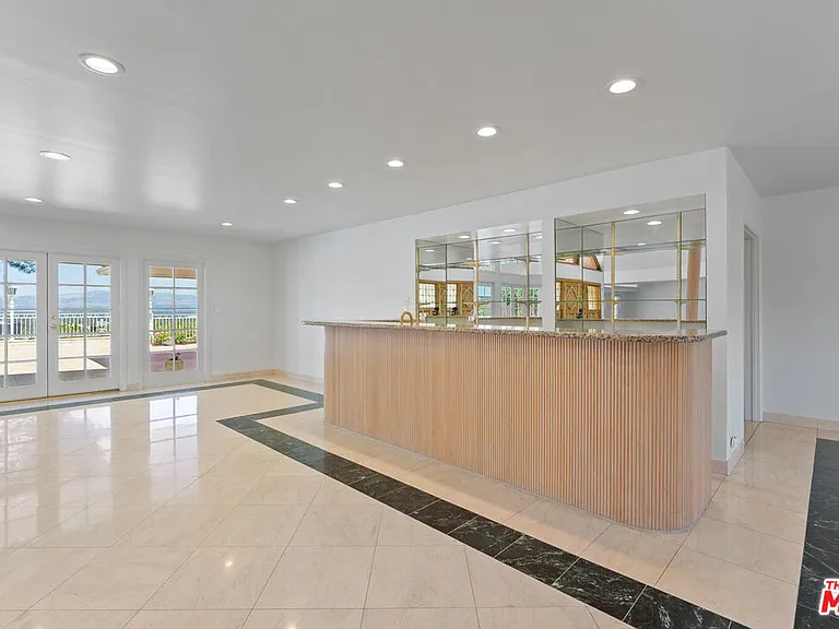 4159 Regal Oak Dr — Photo 6