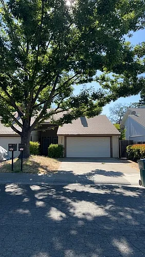 5757 Haskell Ave Photo 1