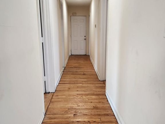 3rd image of 1321 Grand Ave #2