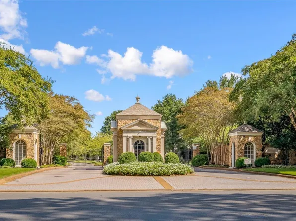 155 Ascot Park Common Dr, Memphis, TN 38120