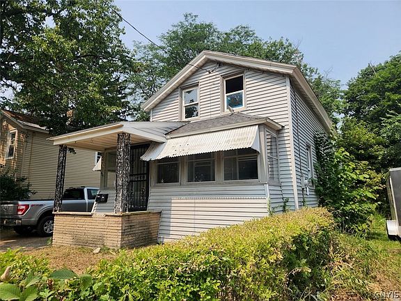 2nd image of 823 Lemoyne Ave APT 2
