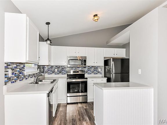 5th image of 652 Loch Carron Dr