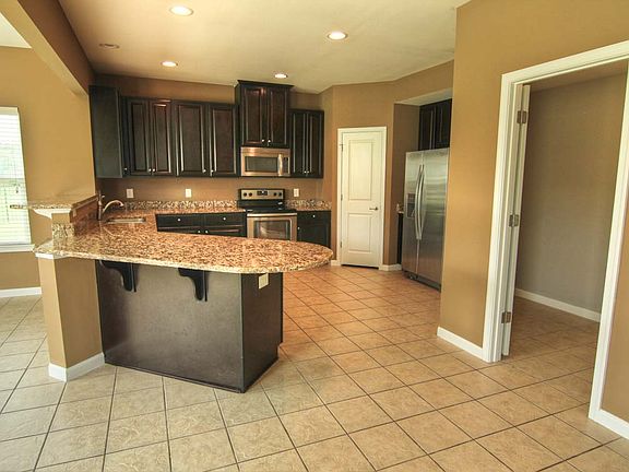 5th image of 3019 Weston Blvd