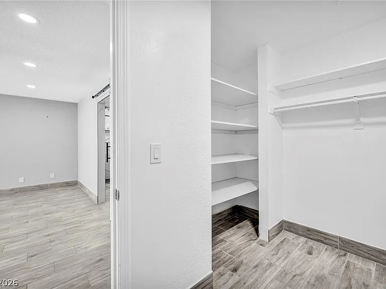 3000 Blue Fin Cir — Photo 33