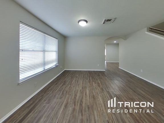 4th image of 19010 Sunburst View Dr
