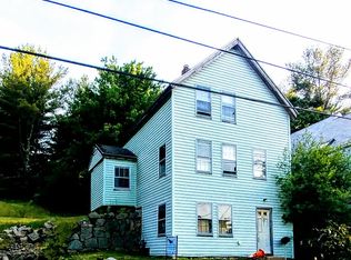 84 Old Essex Rd, Manchester, MA 01944