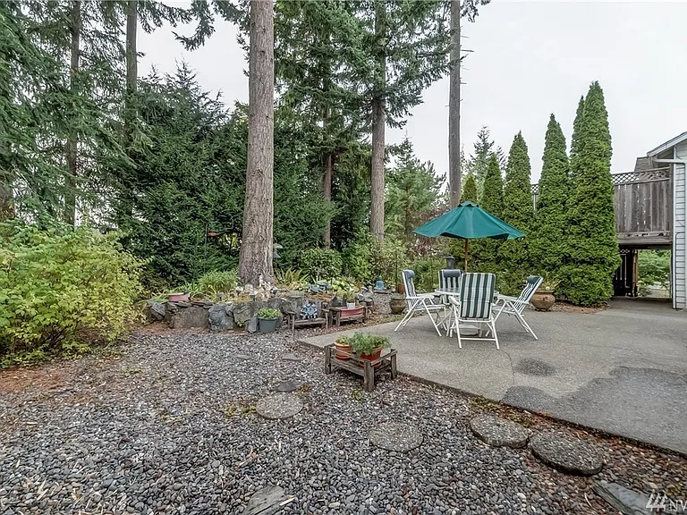 1405 Undine St — Photo 19