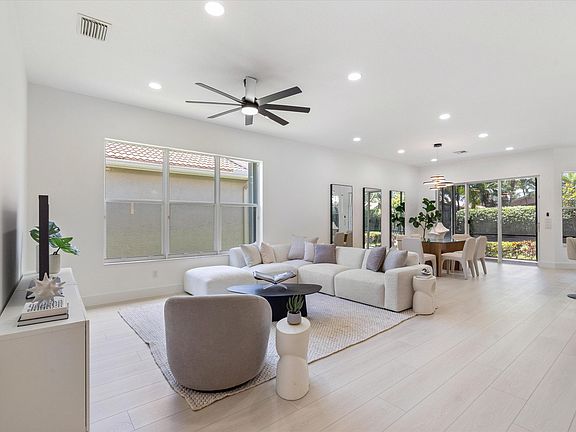 5th image of 7102 Prado Lake Drive