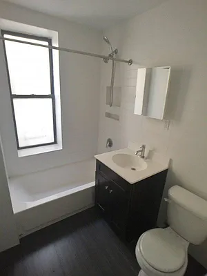 Rented by Trion Real Estate Management | media 16