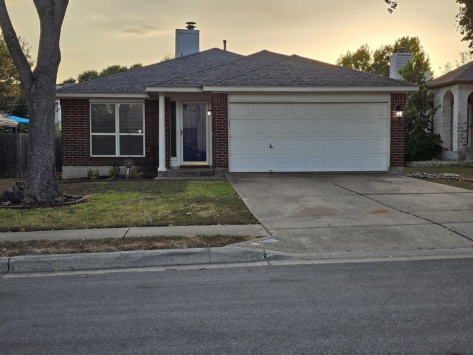3 bed, 1591 sqft, $2,100 — Photo 2