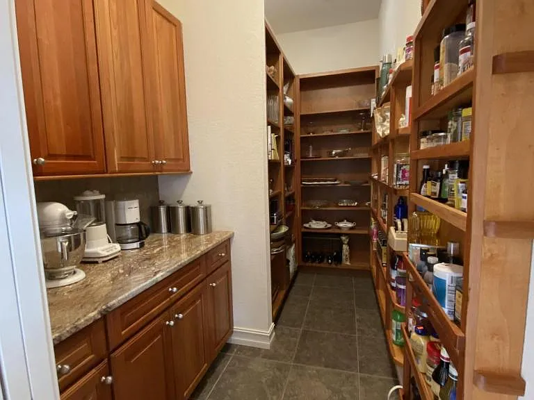 31 Ridgetop Cir #101 — Photo 6