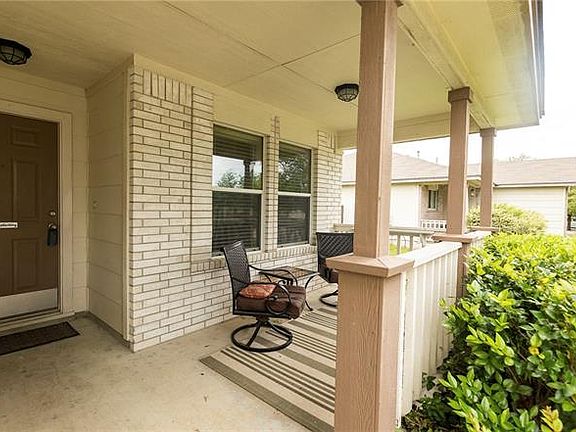 2nd image of 605 Losoya Ct