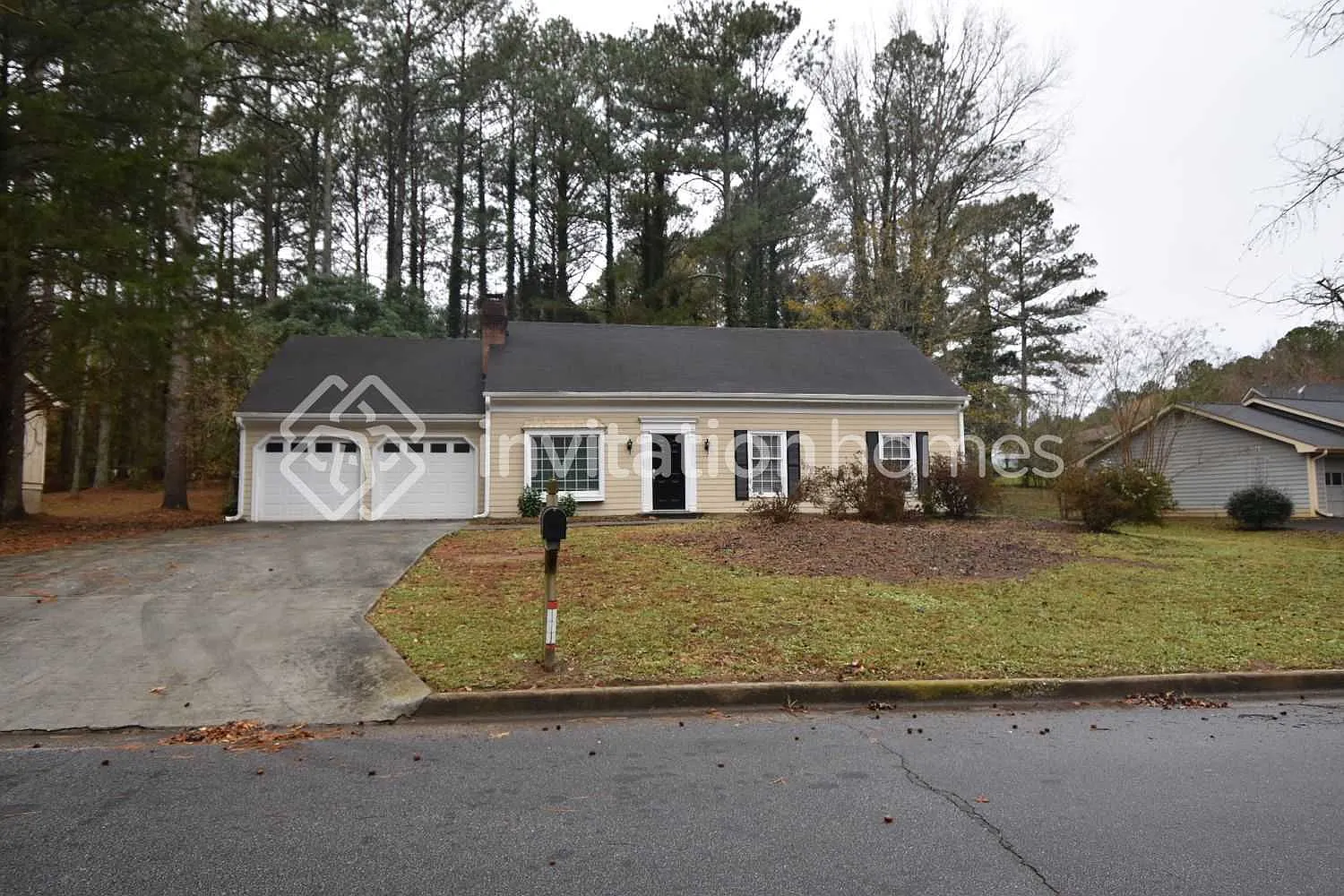423 Willow Ct SE Conyers, GA 30094 — Photo 1