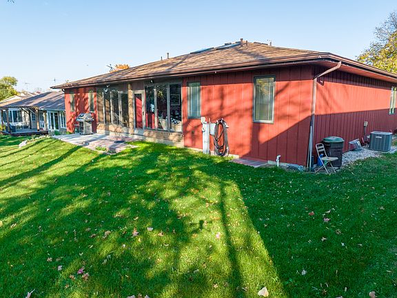 5th image of 928 Tara Ct