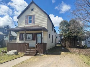 1114 Young St, Sault Sainte Marie, MI 49783
