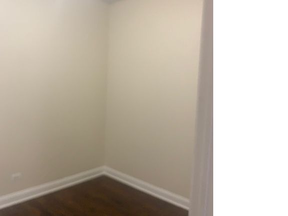 4th image of 8841 S Saginaw Ave
