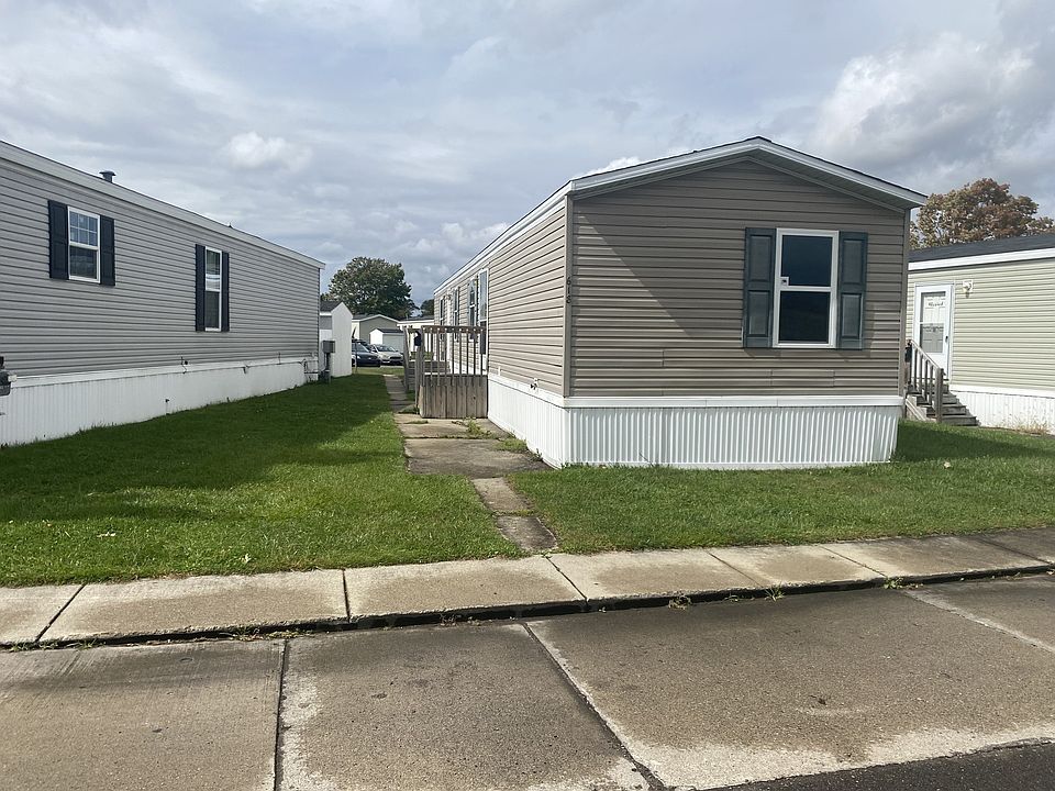 1st image of 21155 Warner Ave #618