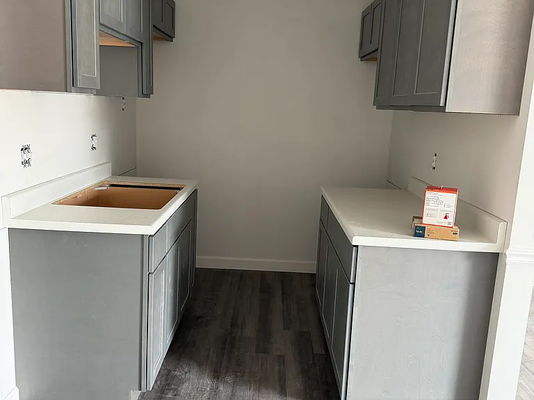 14 W Bluff St #18 — Photo 5