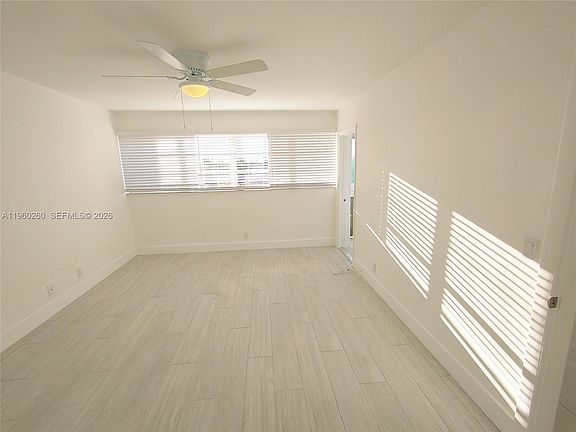 5th image of 215 SE 3rd Ave APT 307C