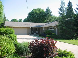 28550 Harvard Rd, Orange, OH 44022