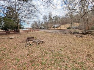 502 Sand Shore Dr, Greenwood, SC 29649