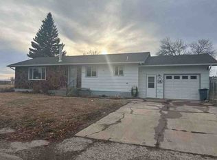 1451 11th Ave SW, Sidney, MT 59270