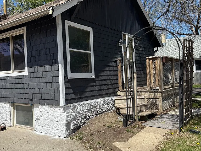 215 S Garfield Ave — Photo 3