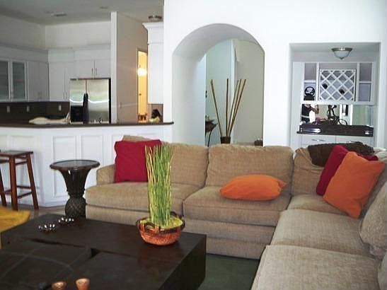 5th image of 6514 Bayview Ave