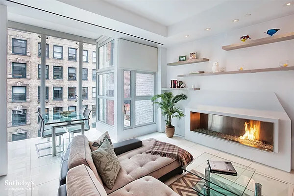 Sold by Sotheby's International Realty | media 18