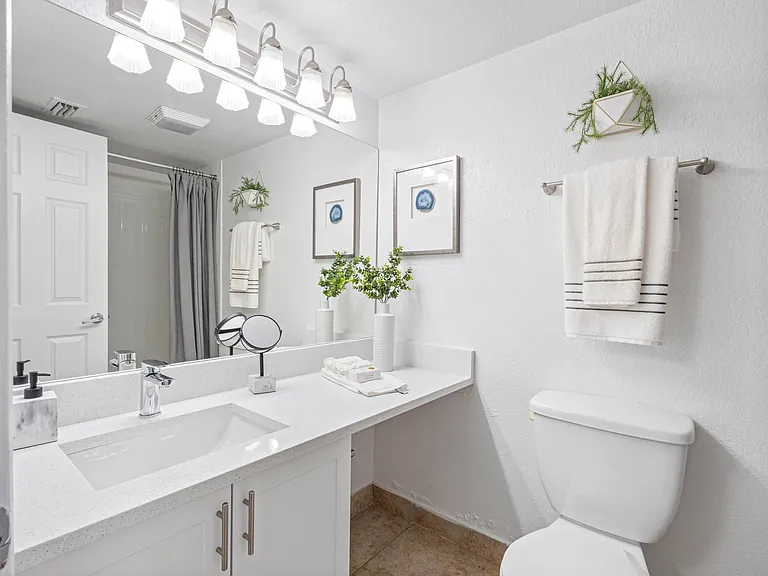 Boca Arbor Club Apartments — Photo 27