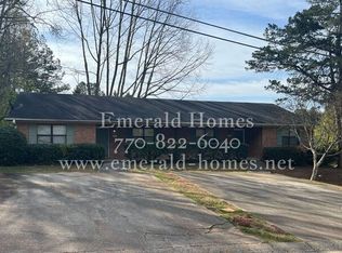 3224 Sarah Lou Dr, Snellville, GA 30078