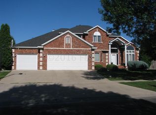 2208 Centennial Rose Dr S, Fargo, ND 58104