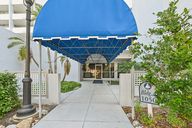 Riverside Dr A201-001.jpg