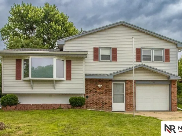 6611 N 75th St, Omaha, NE 68122