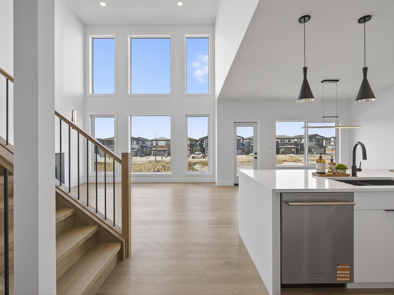 7095 Kiviaq Cres, Edmonton, AB T6W 5N7 | MLS #E4471583 | Zillow