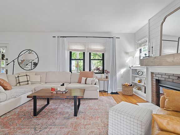 5th image of 4020 N New Jersey St